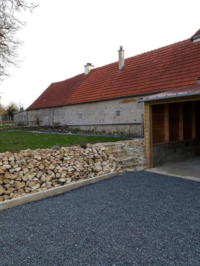 Gite " Le Vieux Noyer" Liesville-sur-Douve Экстерьер фото